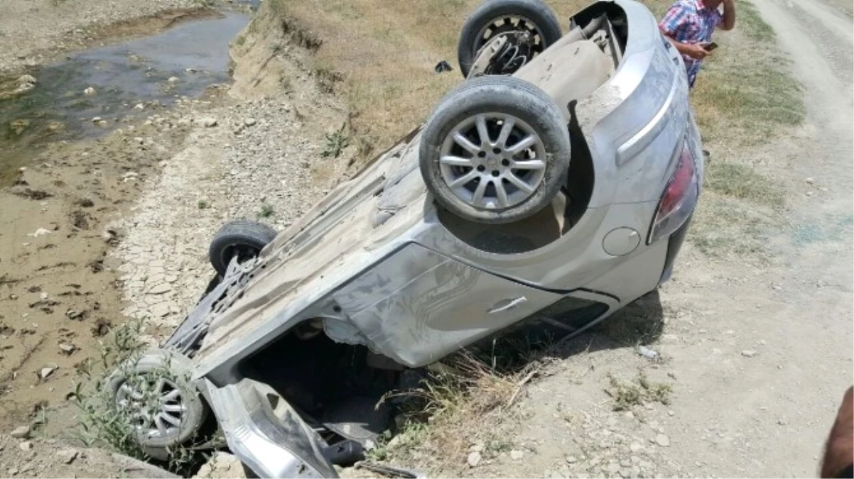 Muş\'ta Trafik Kazası: 3 Yaralı