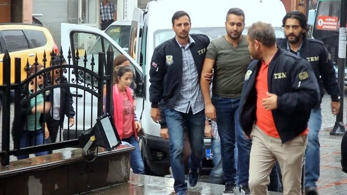 Rize\'de Fetö Darbe Girişimi Kapsamında Gözaltına Alınan Karı Koca Savcı Hakimler Adliyeye Sevk...