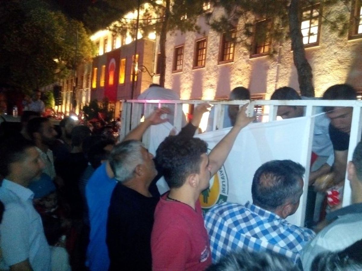 Tarım Kredi\'den Demokrasi Nöbetine Anlamlı Destek