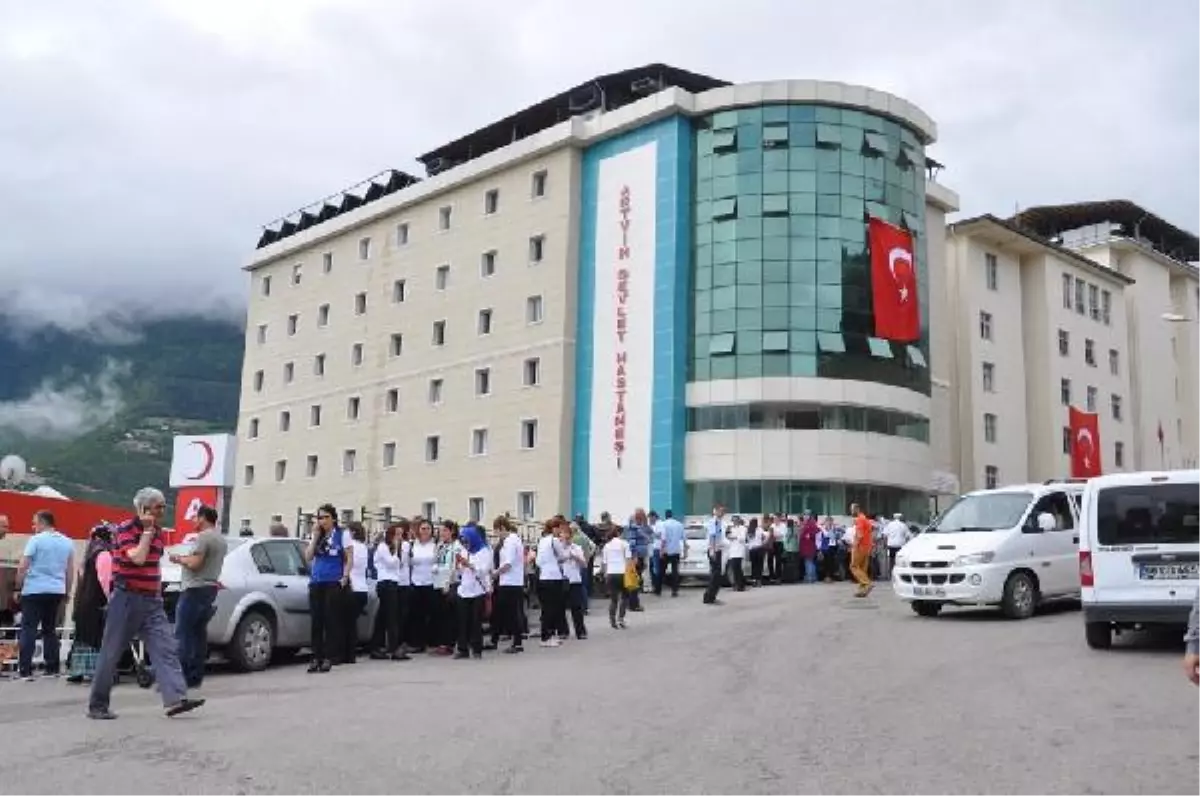 Artvin Devlet Hastanesi\'nde Yangın Paniği