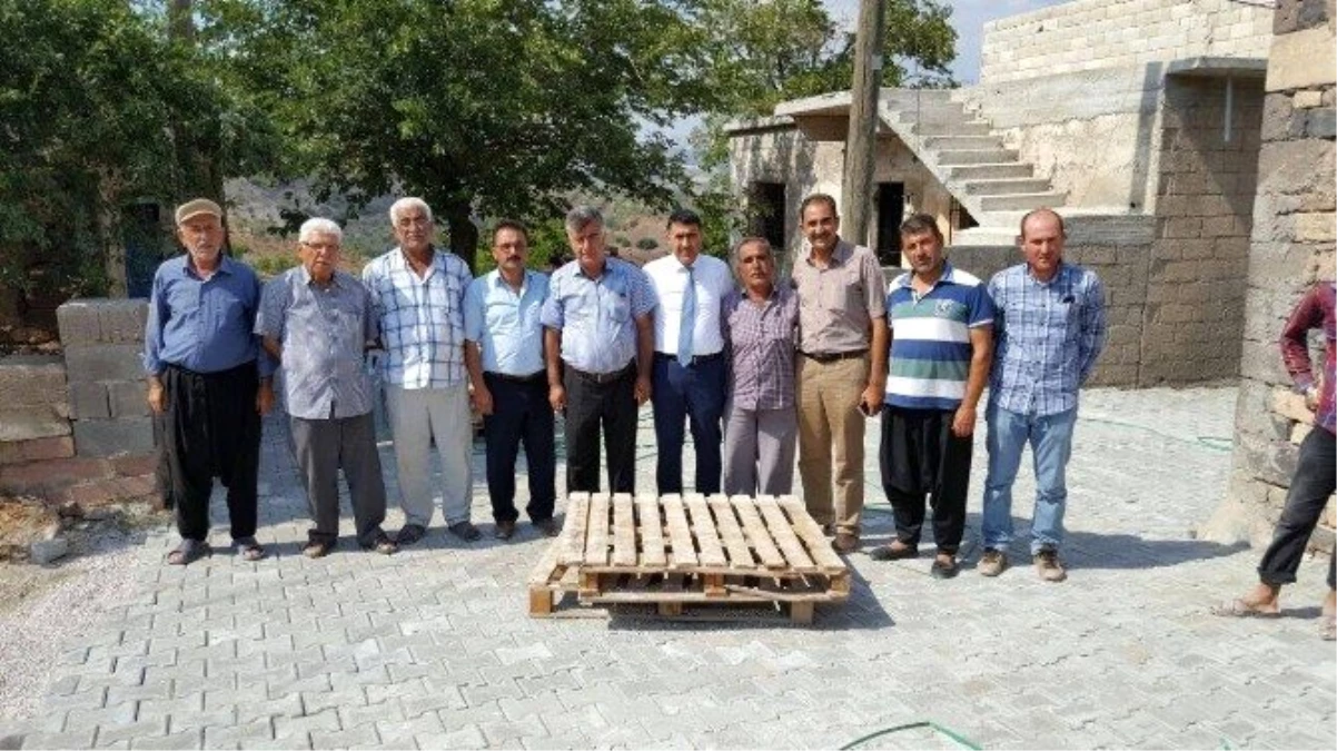 Balıklı ile Şenlikçe Köyünün Yolları Yapılıyor