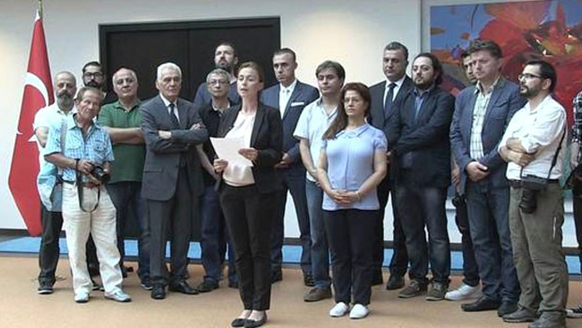 Berlin\'li Türk Gazeteciler Darbe Girişimini Kınadı