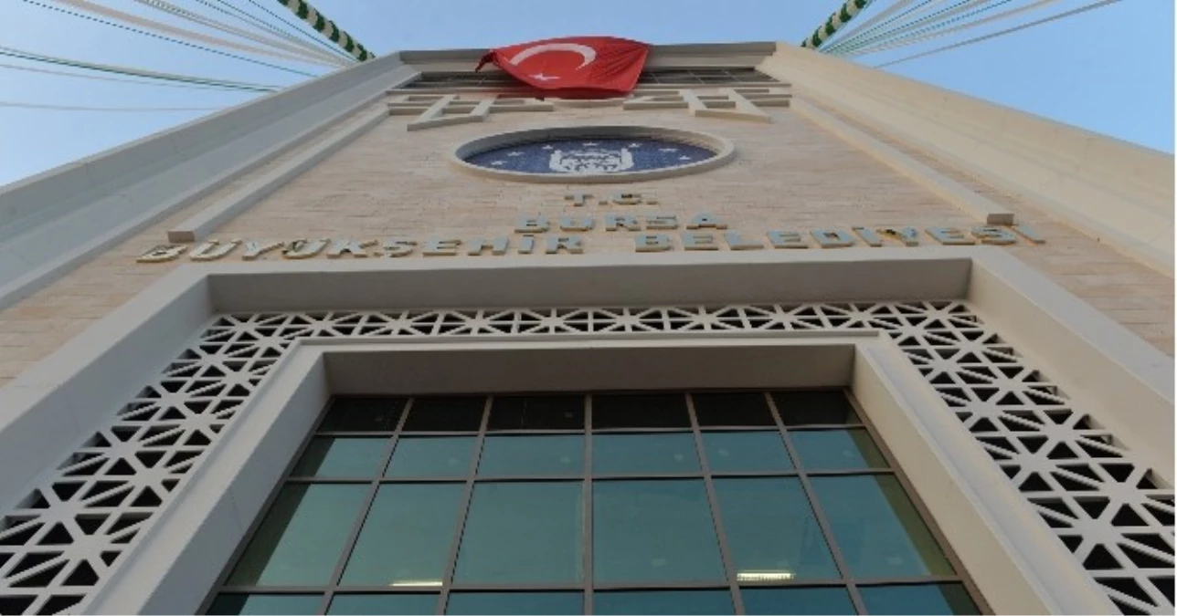 Bursa Büyükşehir Belediyesi\'nde 6 Müdür Görevden Alındı
