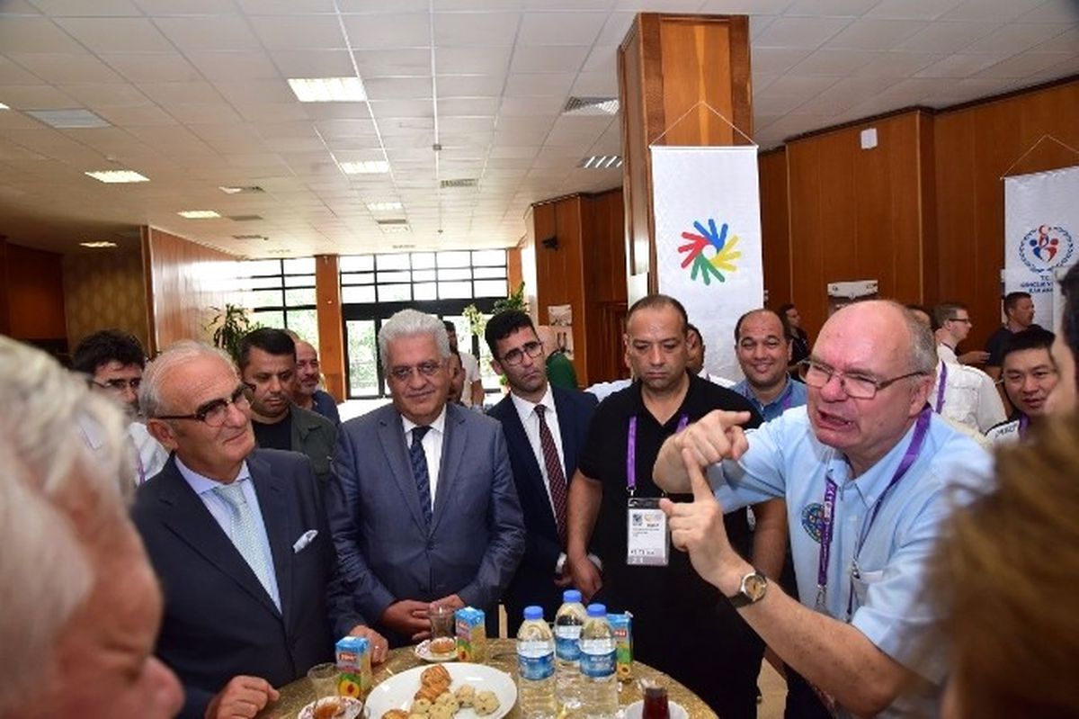 Dehşet Gecesini Vali ve Başkana Anlattılar