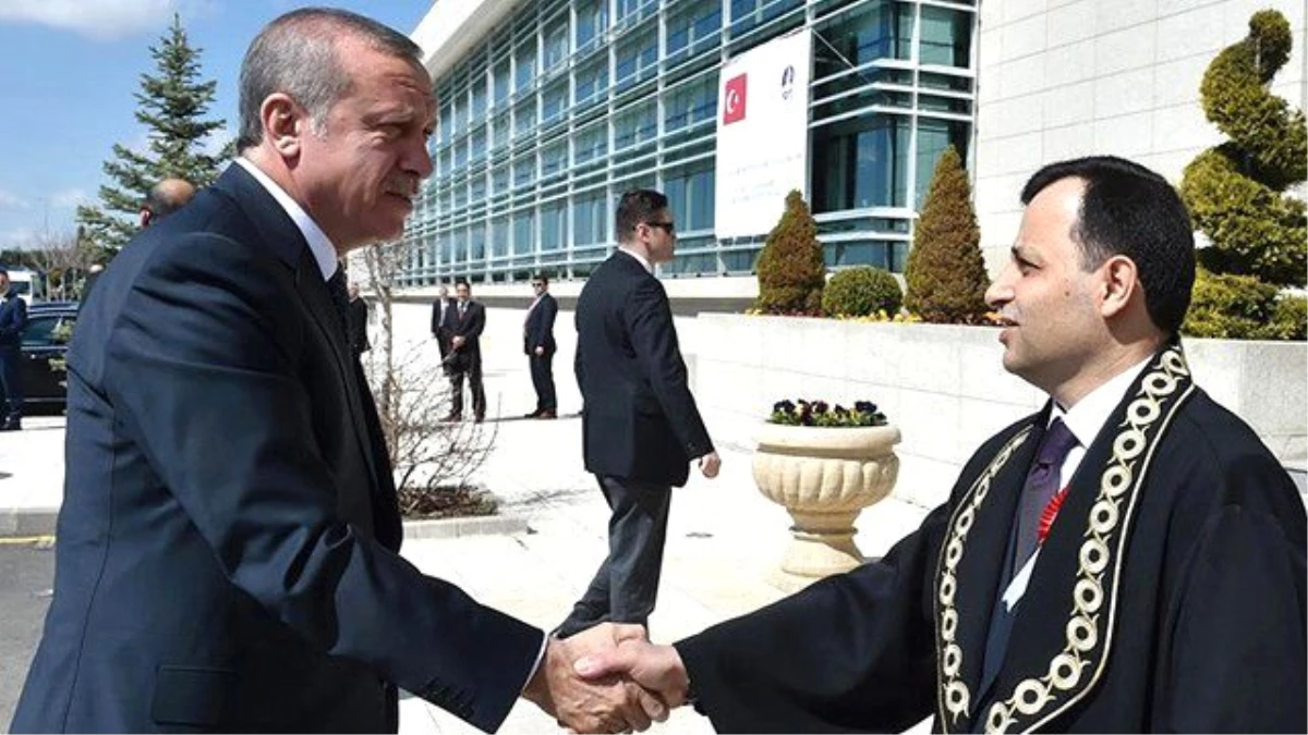 Erdoğan, Anayasa Mahkemesi Başkanı Arslan ile Görüşecek