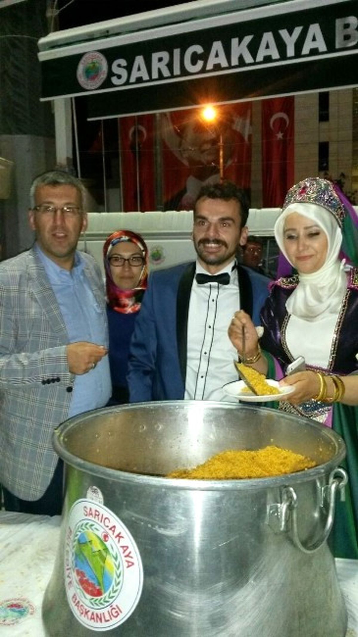 Gelin ve Damat Demokrasi Nöbetinde