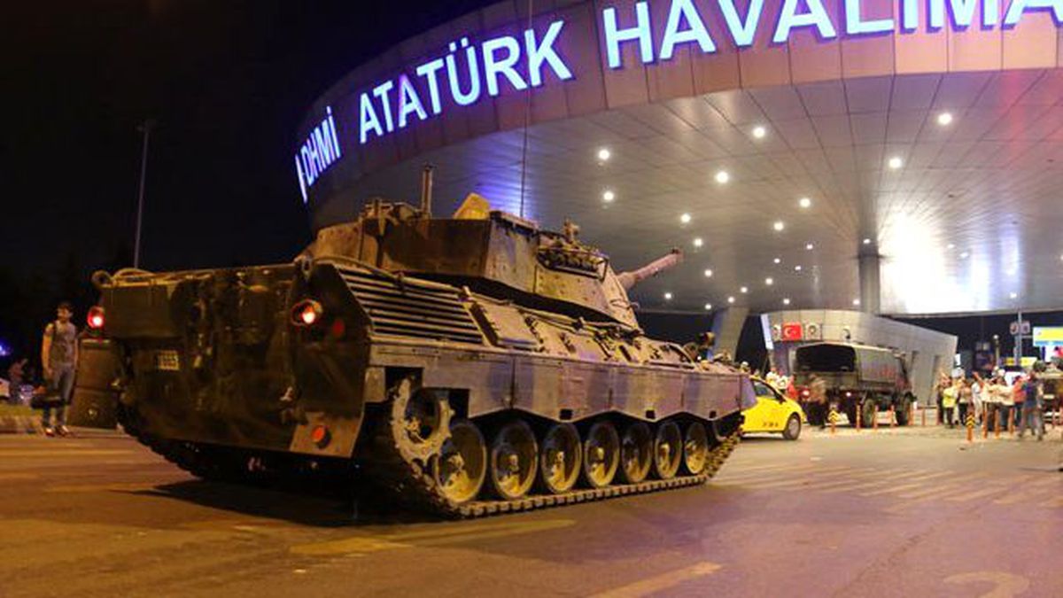 Saat Saat Bir Darbenin Öyküsü