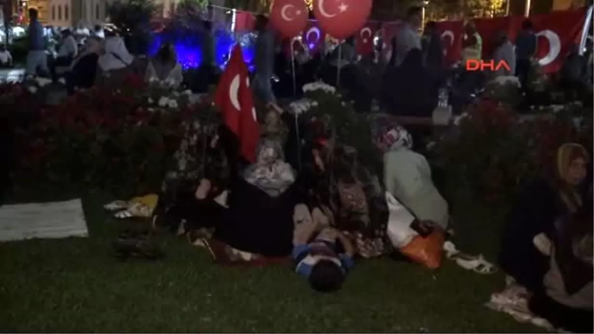 Sivas Halkı Çadırlarda Demokrasi Nöbetini Sürdürdü