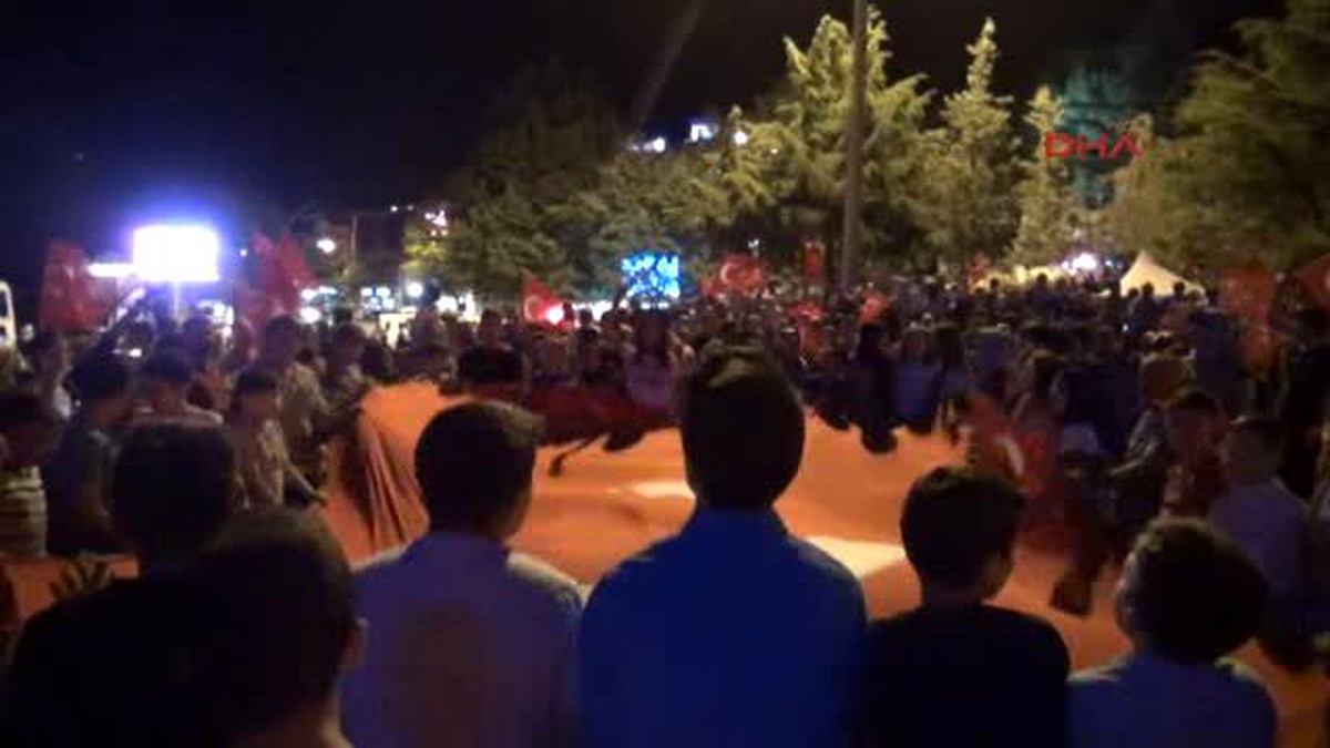 Amasyalılar Demokrasi Nöbetinde Birlik Mesajı