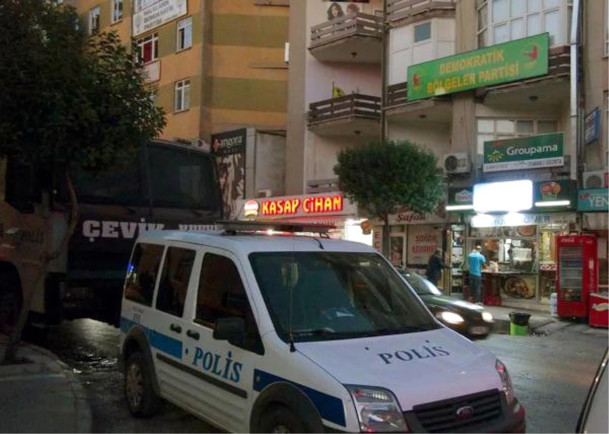 Elazığ\'da Dbp İl Başkanı Gözaltına Alındı