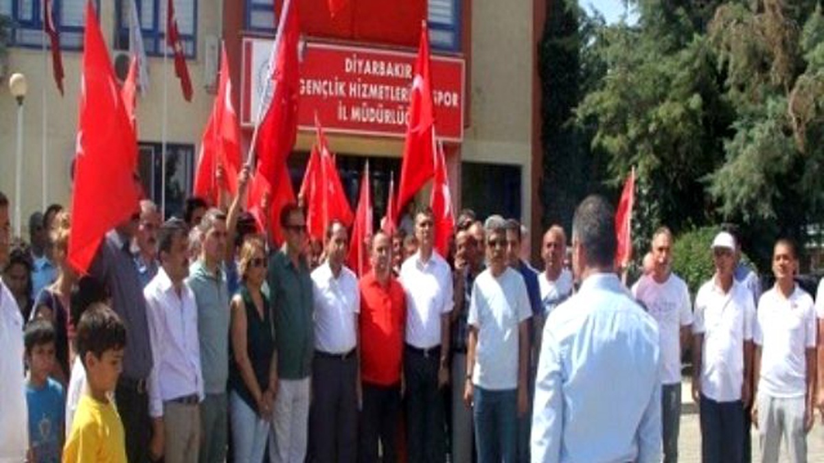 Gençlikspor\'da 15 Temmuz Şehitleri İçin Anma Töreni Yapıldı