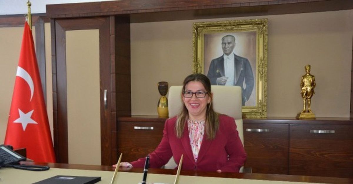 Görevden Alınan Kadın Vali Gözaltında