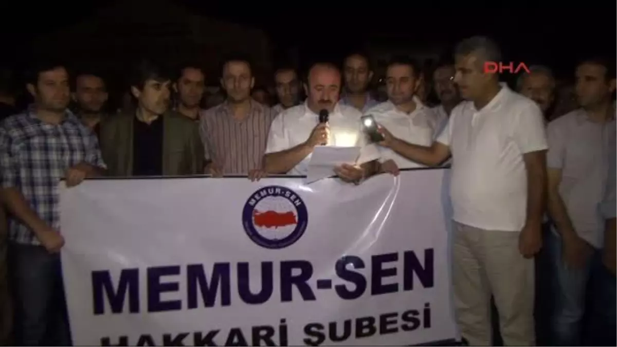 Hakkari\'de \'Demokrasi Nöbetlerine\' Devam