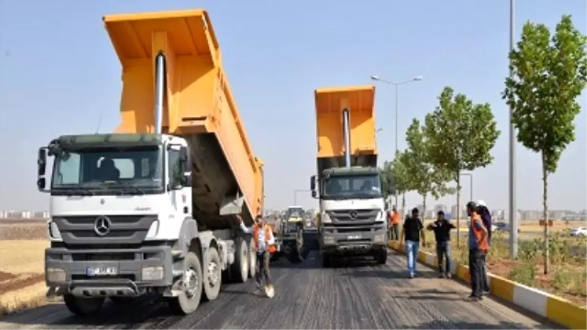 Kent Merkezinde Asfaltlama Hızla Sürüyor