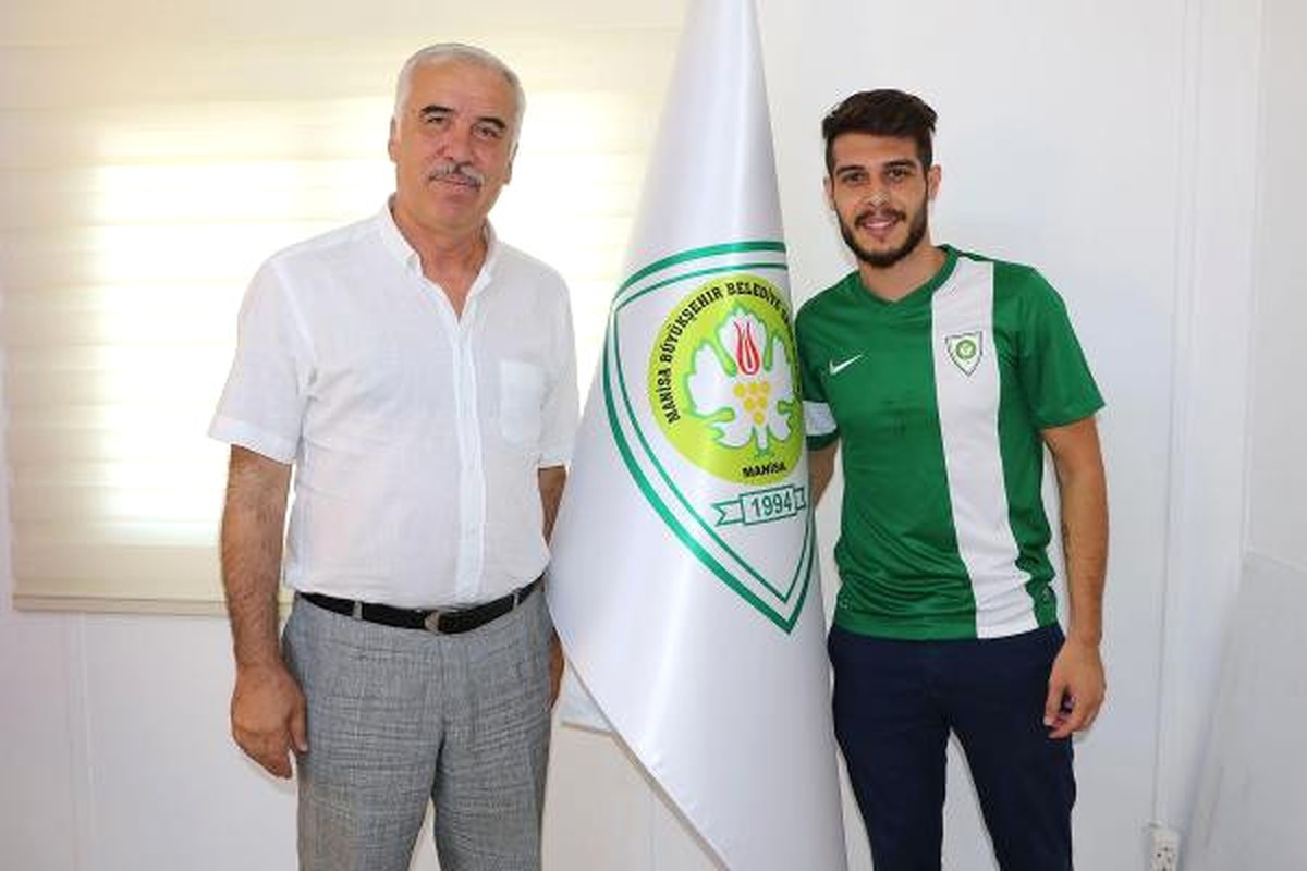 Manisa Büyükşehir Belediyespor Burak\'ı Kaptı