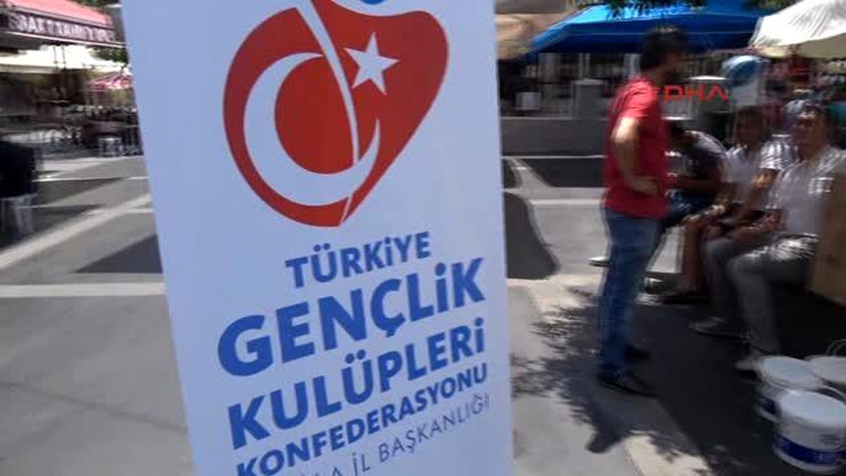 Marmaris Tügef\'den Demokrasi Şehitleri İçin Lokma