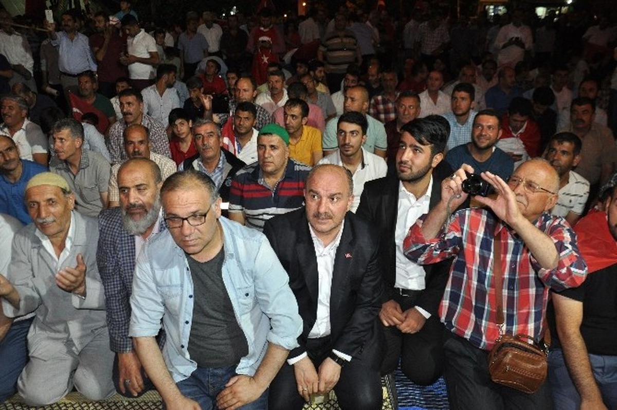 Muş\'ta Şükür Namazı Kılındı