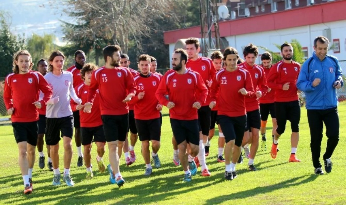 Samsunspor, 6 Futbolcu ile Sözleşme Yenilemedi