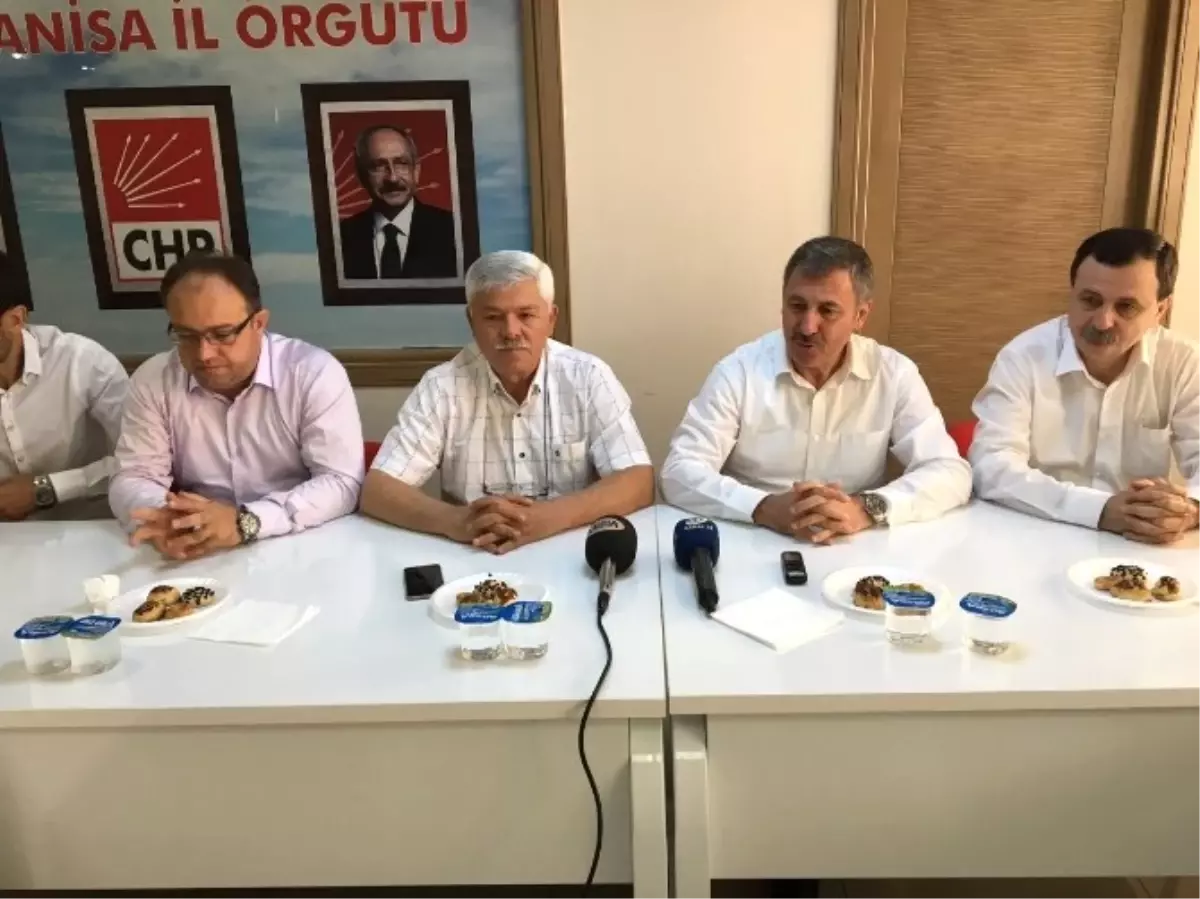 Selçuk Özdağ\'dan CHP\'ye Teşekkür Ziyareti