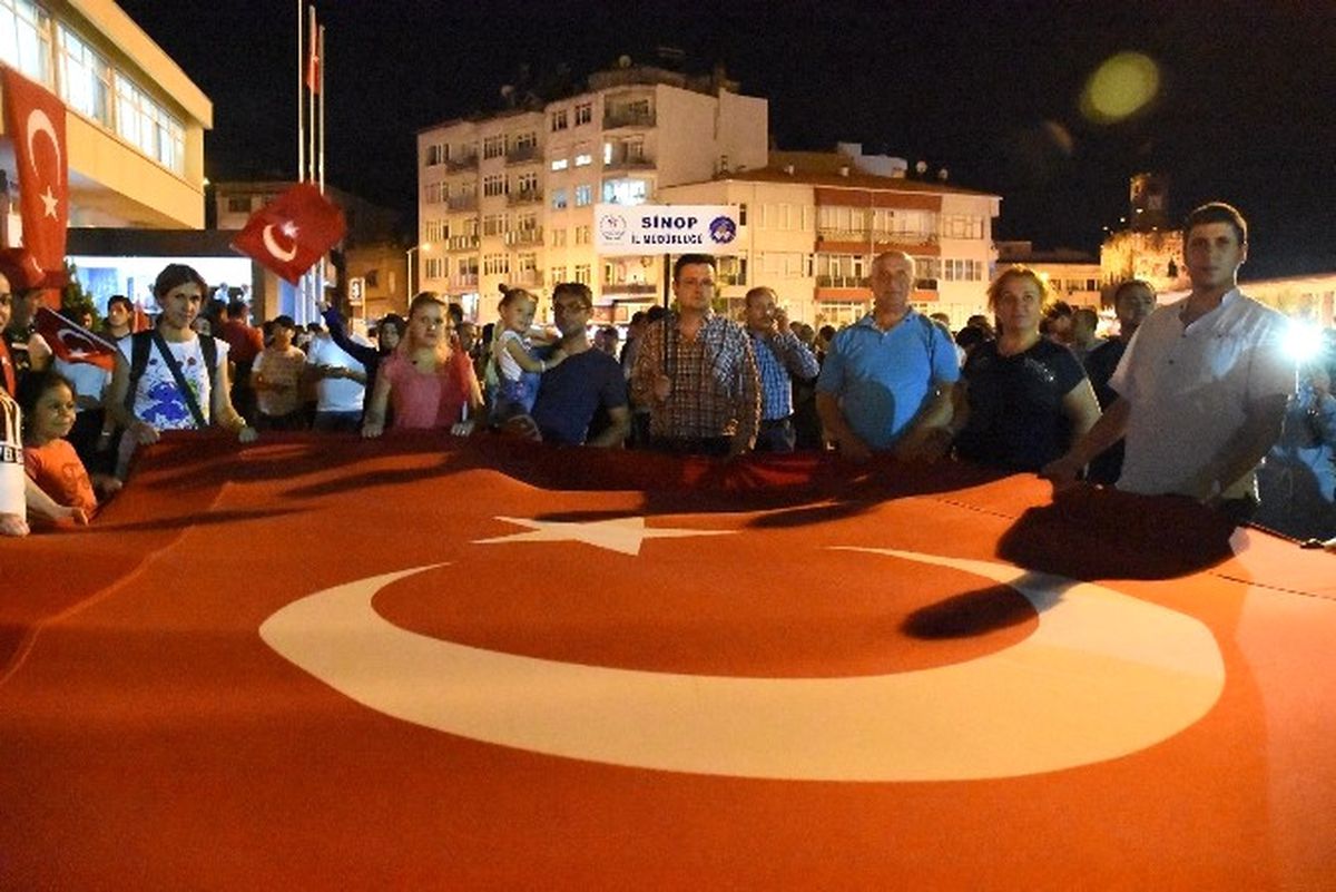 Sinop\'ta Demokrasi Nöbeti