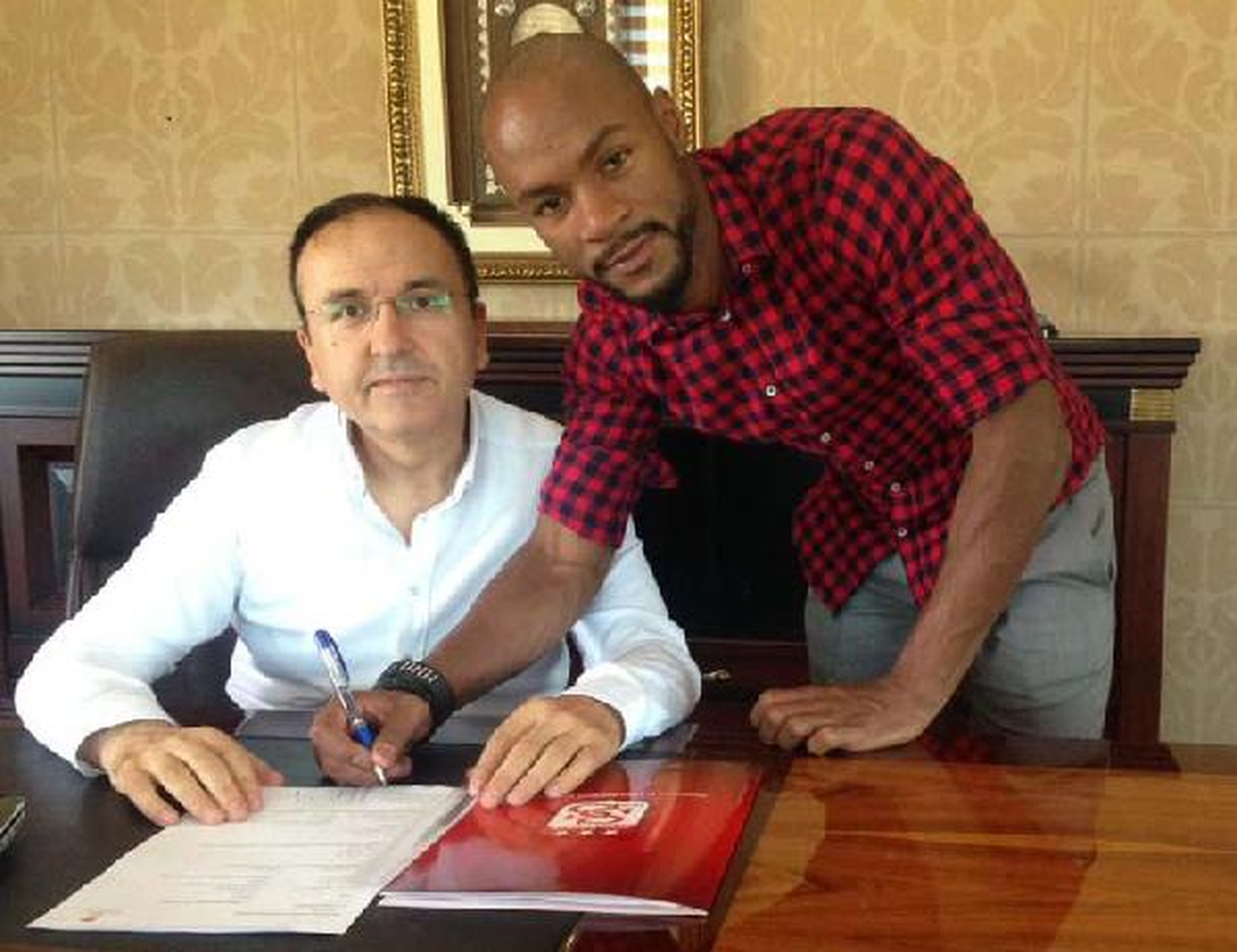 Sivasspor Leandrinho\'yla İmzaladı