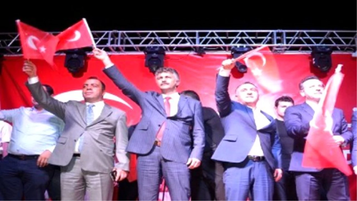 Vali Aksoy, Demokrasi Nöbeti Tutan Vatandaşlarla Beraber