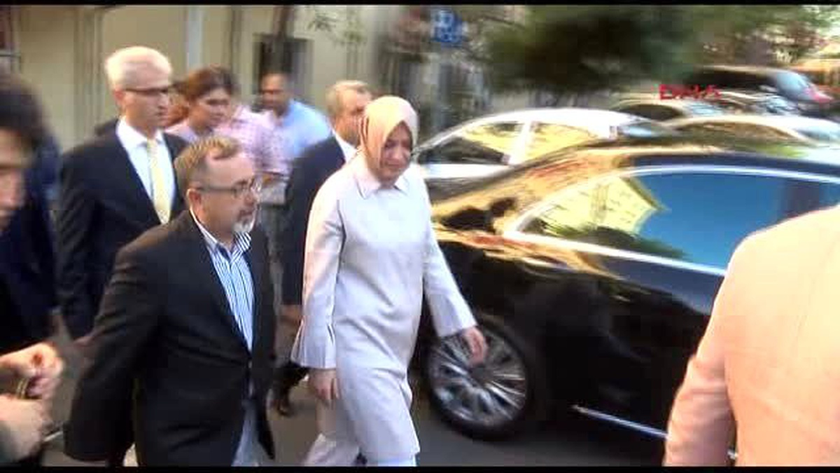 Aile ve Sosyal Politikalar Bakanı Kaya,tedavi Gören Vatandaşları Ziyaret Etti