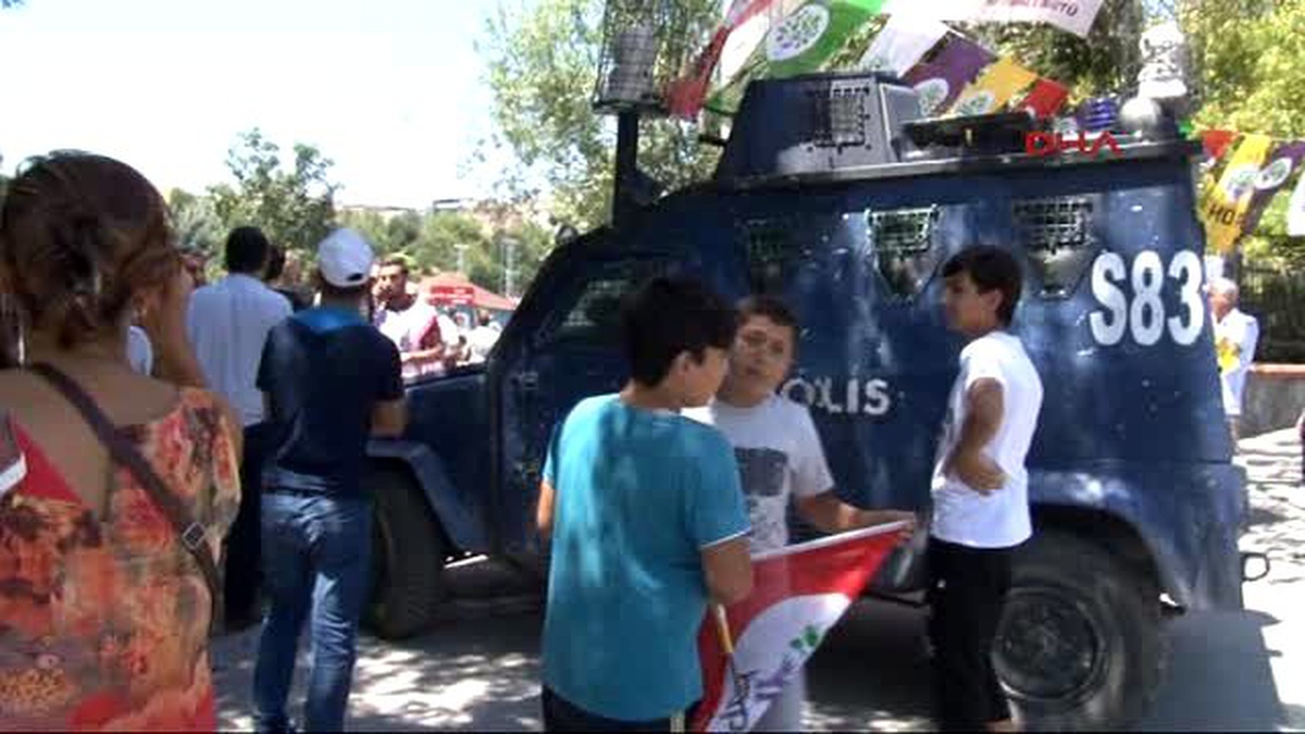 Demirtaş: Yeniden Çözüm Sürecine Dönerek Birlikte Yaşamanın Olanaklarını Arayalım