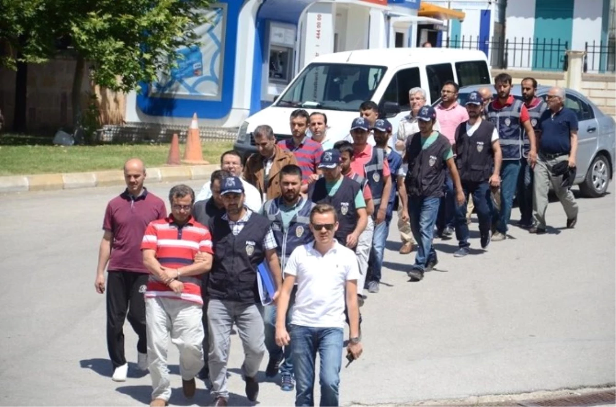 Fetö/pdy Operasyonunda Tekrar Gözaltına Alınan 12 Kişiden 11\'i Tutuklandı