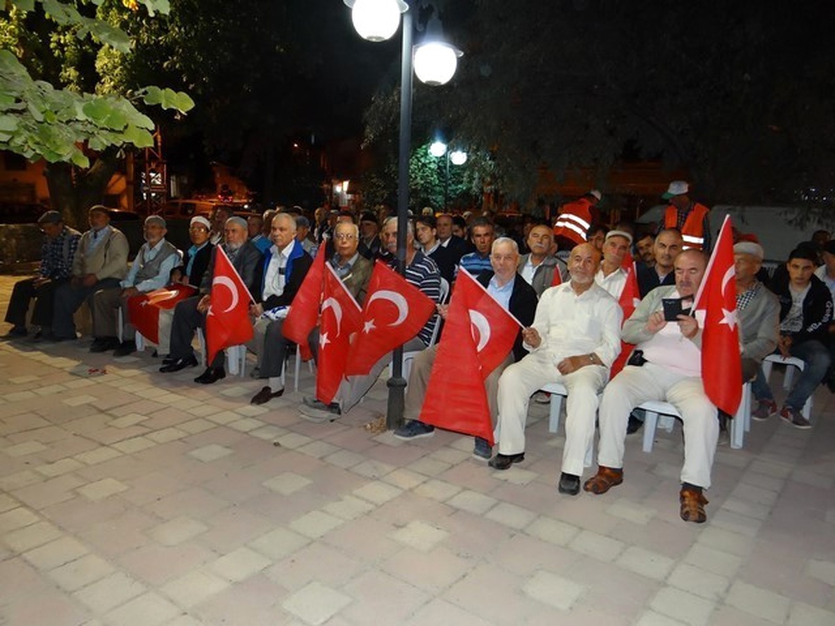 Gölpazarı\'da Demokrasi Şehitleri İçin Mevlid-i Şerif Okutuldu