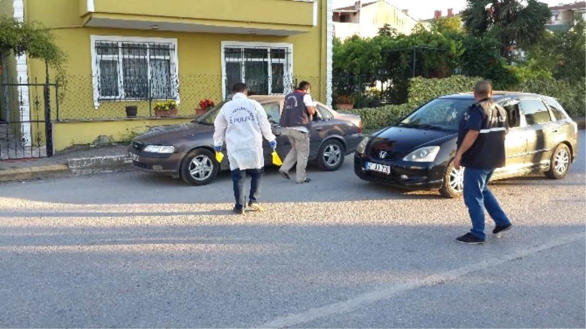 Kocaeli\'de Polis Memuru Akrabasını Kurşunladı