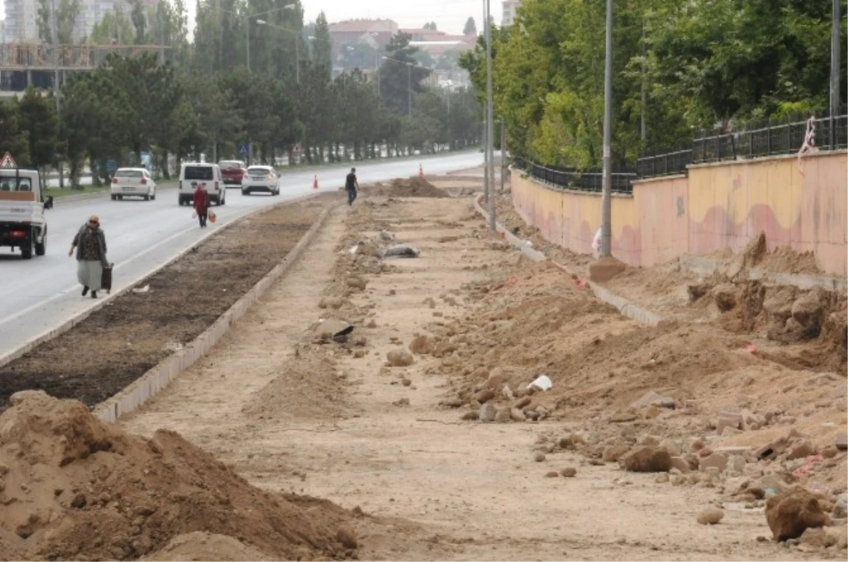 Niğde\'ye Modern Bisiklet ve Yürüyüş Yolu