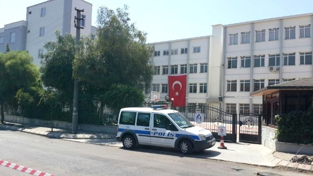 Polis Fetö\'ye Yakınlığı ile Bilinen Okullarda Çalışma Başlattı