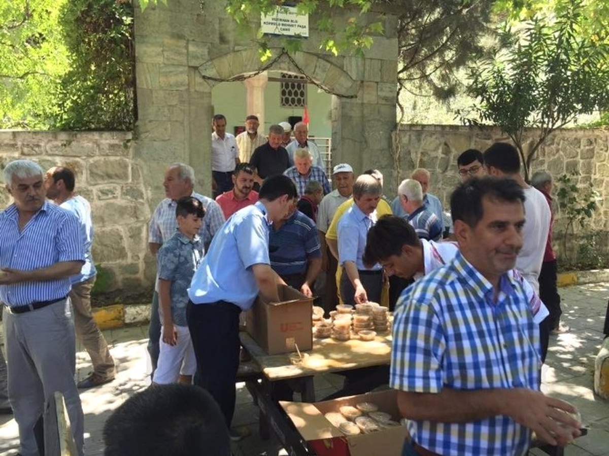 Vezirhan\'da Demokrasi Şehitleri İçin Mevlid-i Şerif Okutuldu