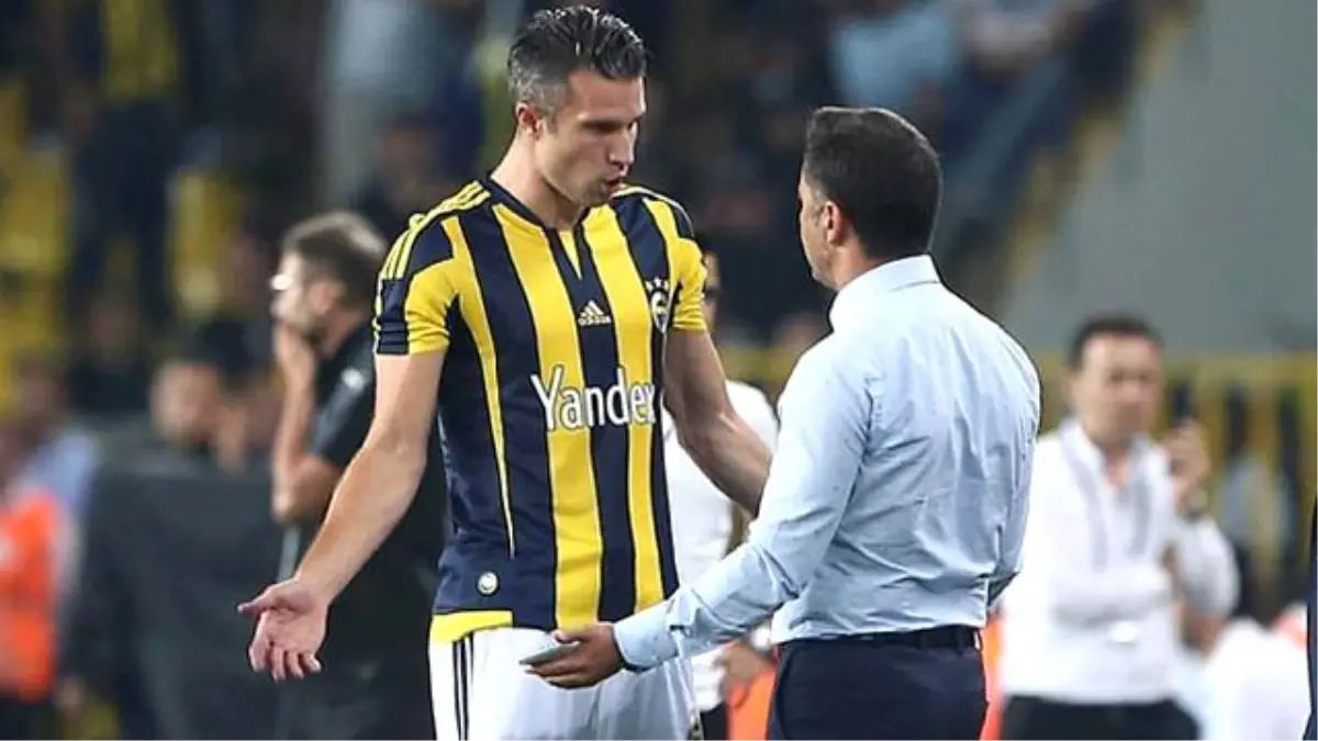 Vitor Pereira, Robin van Persie\'nin Hareketlerinden Rahatsız Oldu