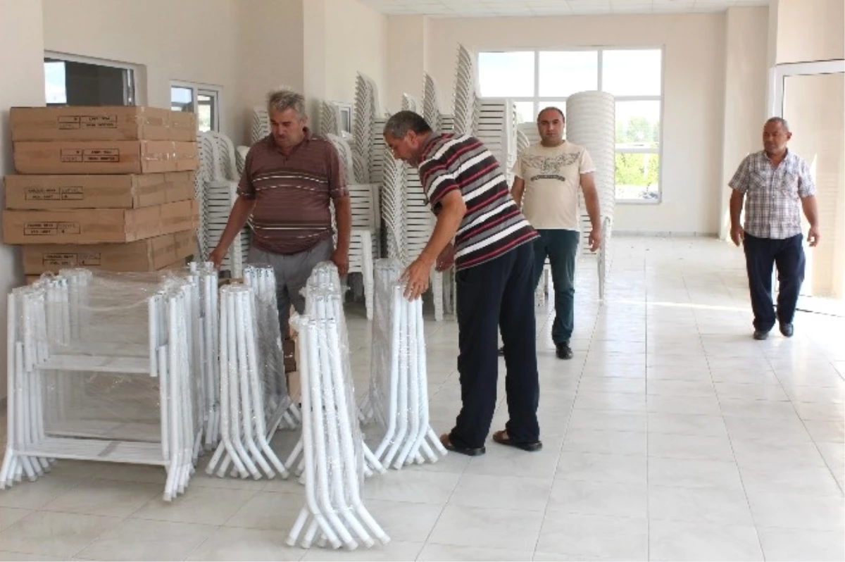 Alaşehir\'de Düğün Salonlarının Eksikleri Tamamlanıyor