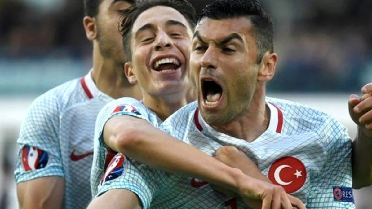 Burak Yılmaz, Şenol Güneş\'i Aradı: Hocam Beşiktaş\'ta Oynarım