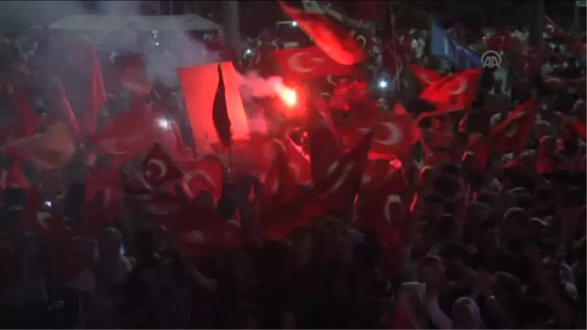 Mersin\'de Cumhurbaşkanı Erdoğan\'ın Hitabı Dinlendi