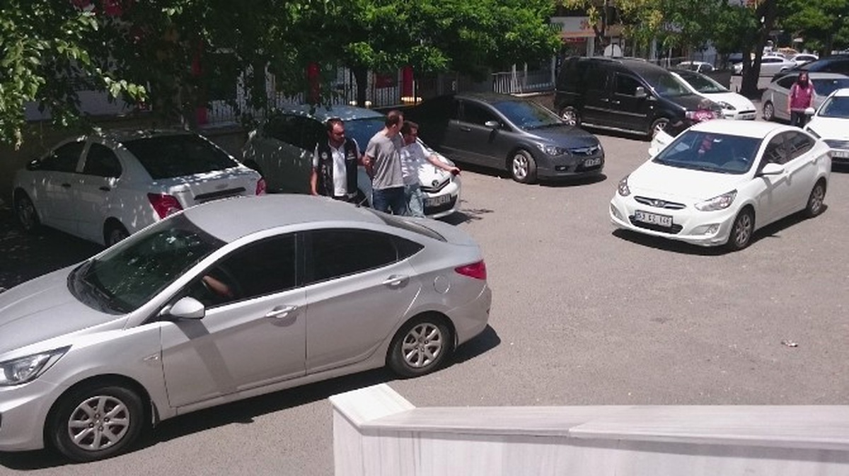 Fetö\'ye Ait Dokümanları Yakarken Yakalanan Şüpheliler Tutuklandı
