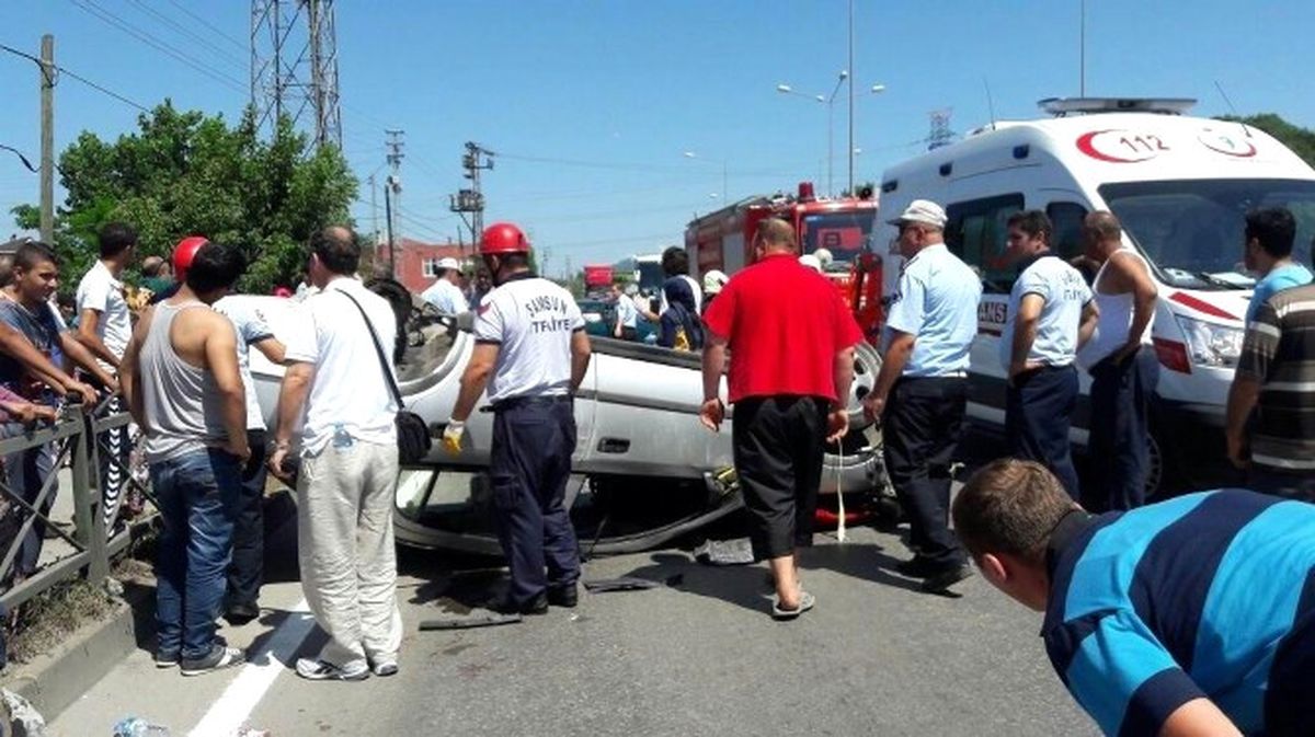Samsun\'da Trafik Kazası: 13 Yaralı