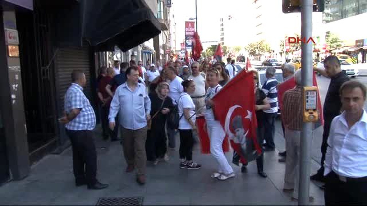 Taksim\'deki Cumhuriyet ve Demokrasi Mitingi