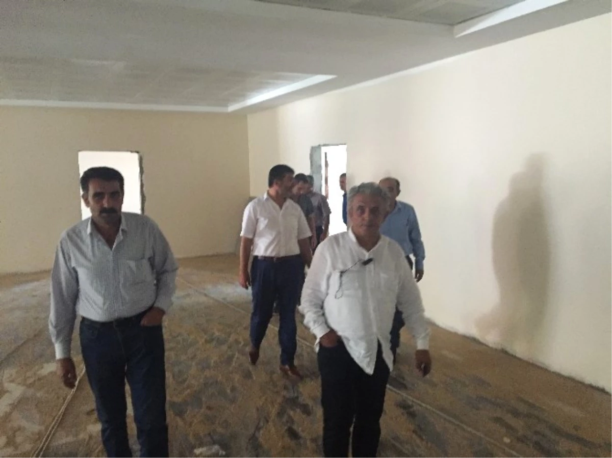 Başkan Cengiz, Yeni Hizmet Binasında İncelemelerde Bulundu