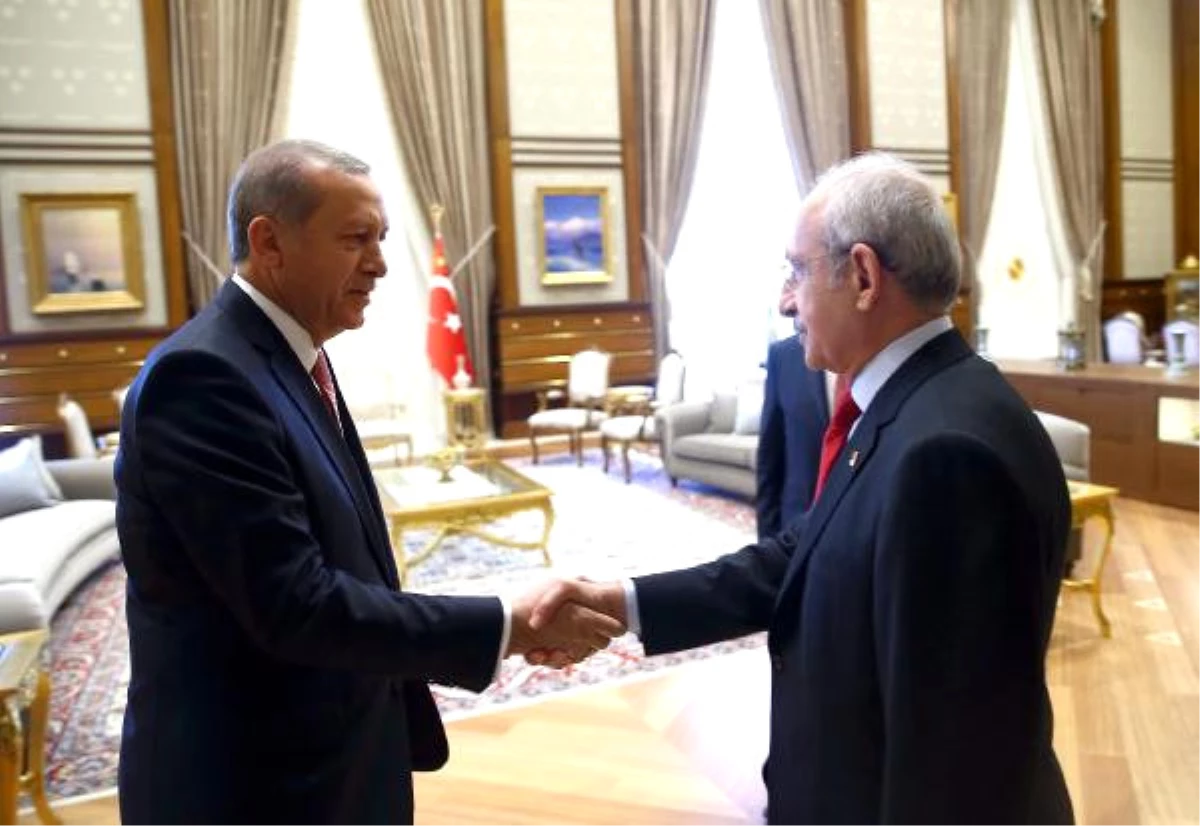 Cumhurbaşkanı Erdoğan, Binali Yıldırım, Kemal Kılıçdaroğlu ve Devlet Bahçeli\'yi Kabul Etti (1)