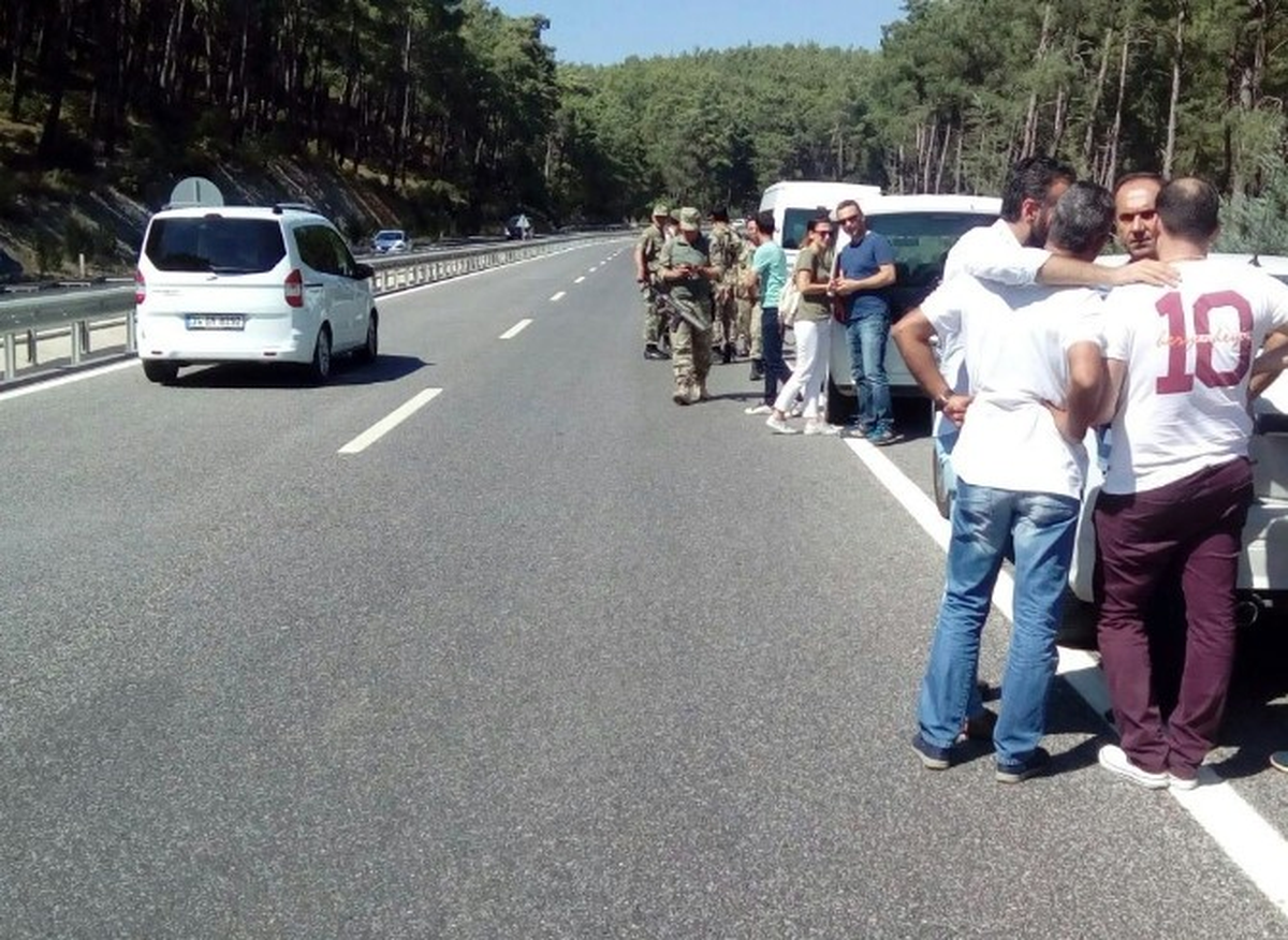 Darbe Girişiminde Bulunan Askerlerden 3\'ü Yakalandı