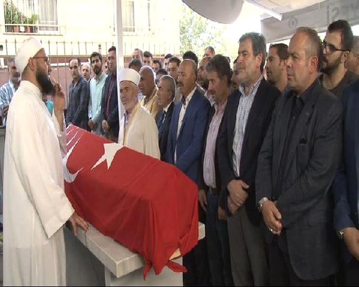 Darbe Girişiminde Yaralanan ve Bugün Hayatını Kaybeden Genç Son Yolculuğuna Uğurlandı