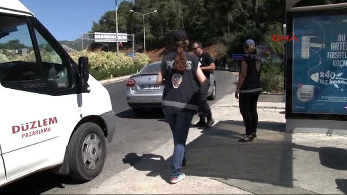 Marmaris\'te Firari Askerlerin 2 Motosikletliyi Durdurmak İstediği İhbarı Alarma Geçirdi
