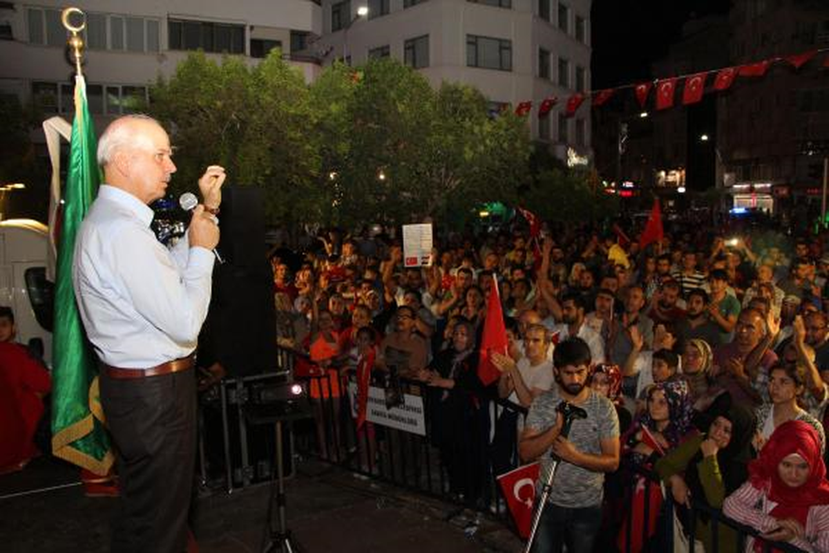 Rektör Çelebi: Allah'a Karşı Darbe Yapmaya Çalıştı