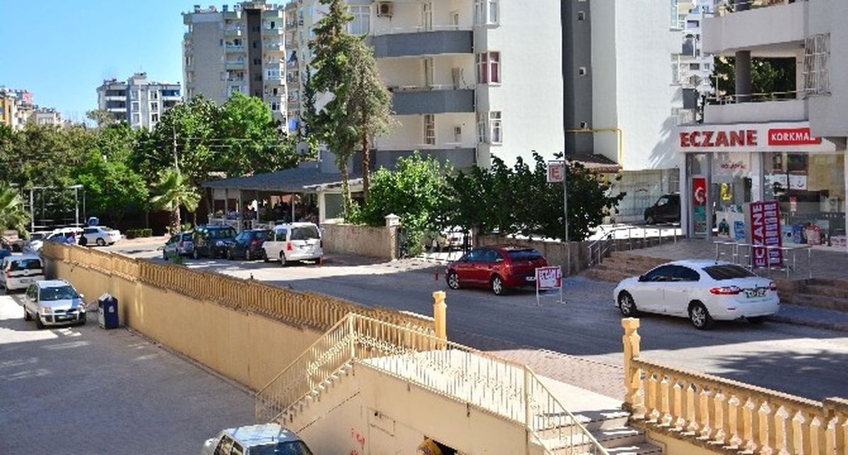 Sağlık Merkezi ile Eczane Arasına "Engelli Rampası" Talebi