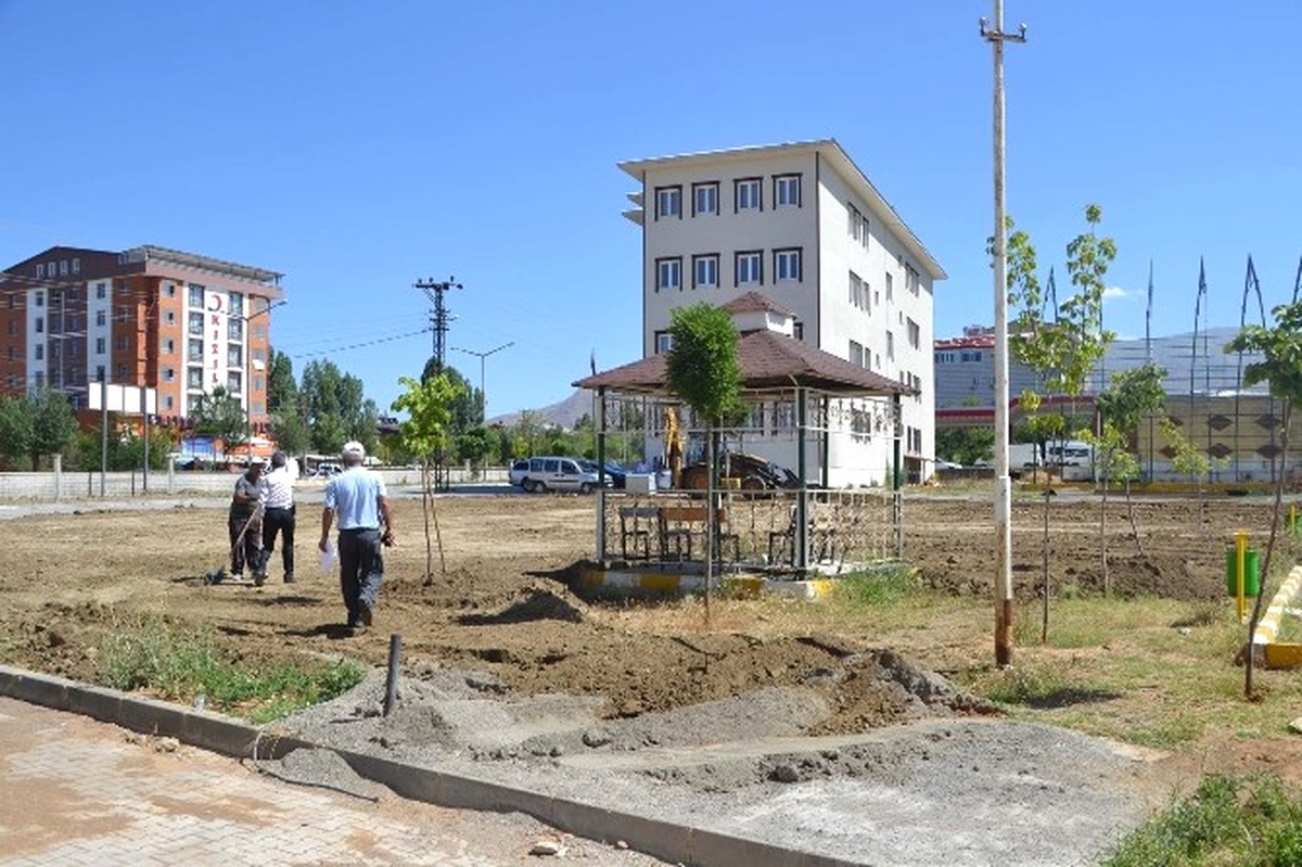 Vali Feridun Gültekin Parkı\'nda Çalışmalar Başladı