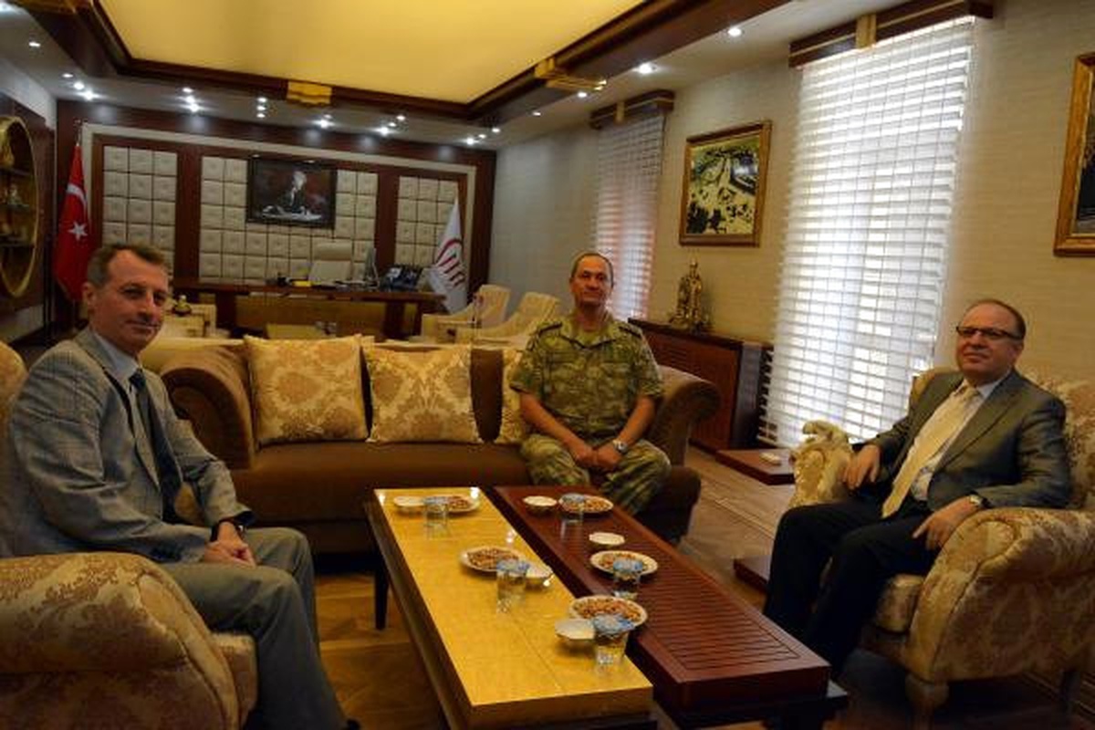 2\'nci Ordu Komutan Vekili Korgeneral Temel, Siirt\'te